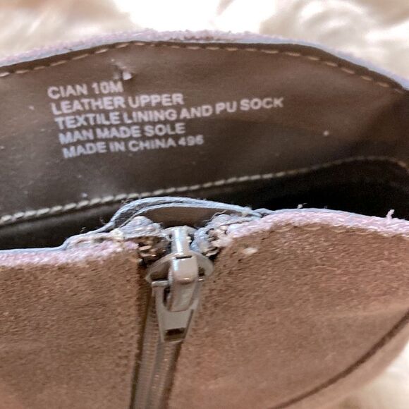 Steve Madden Cian Stacked Heel Leather Suede Taupe Tassel Western Poncho Bootie - Picture 7 of 11